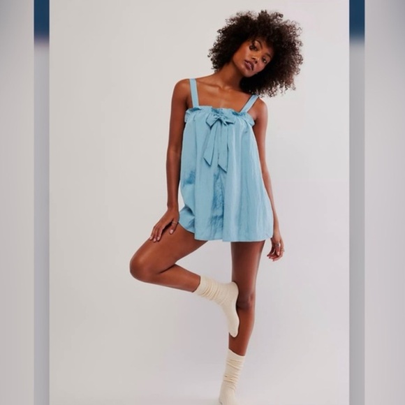 Free People Pants - Free People Forever Young Baggy Powder Blue Romper Sz M Open Back Satin